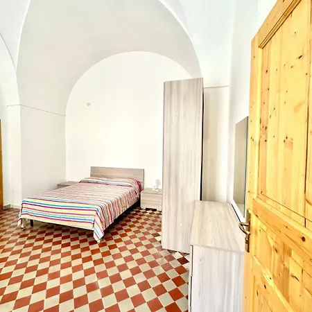 Mono Giglio B Holiday home